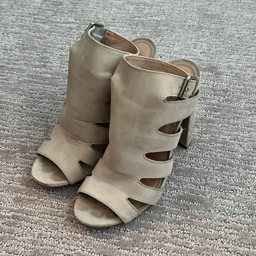 Steve Madden Heels